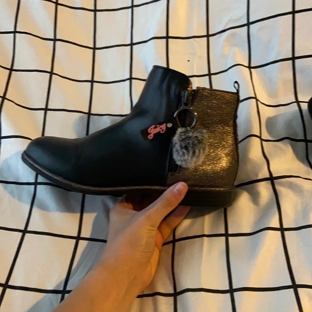 Cute black boots